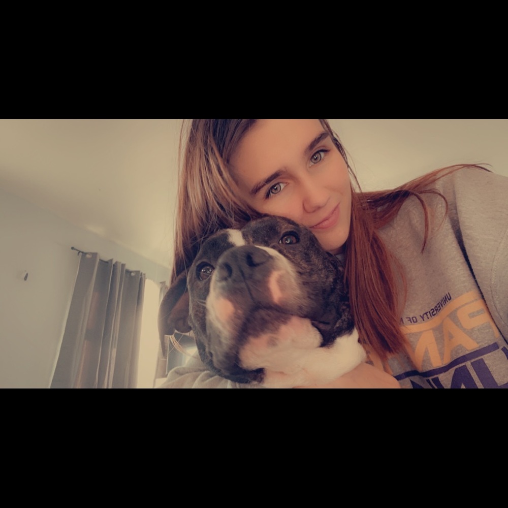 Meet your Posher, Alexis